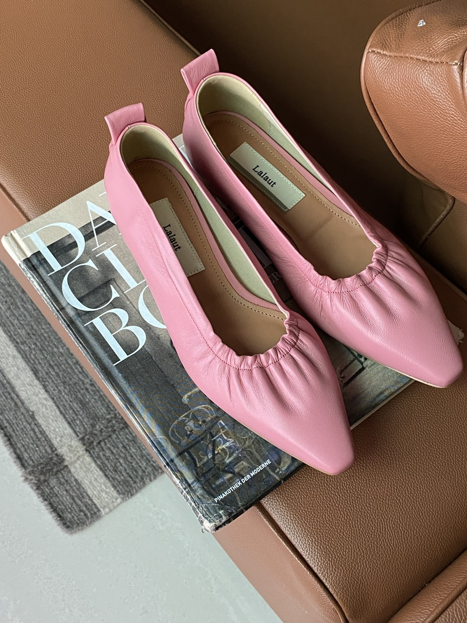 LOY FLATS-BABY PINK